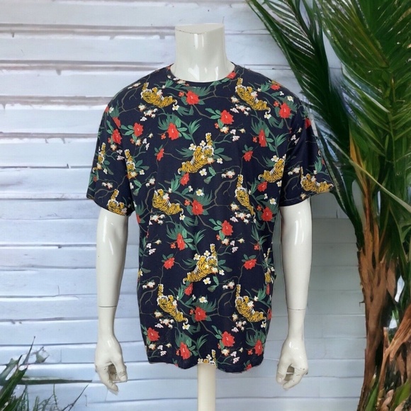 4th Dimension Mens XL Graphic Tiger Floral T Shirt Crewneck Short Sleeve NWT - Picture 1 of 16